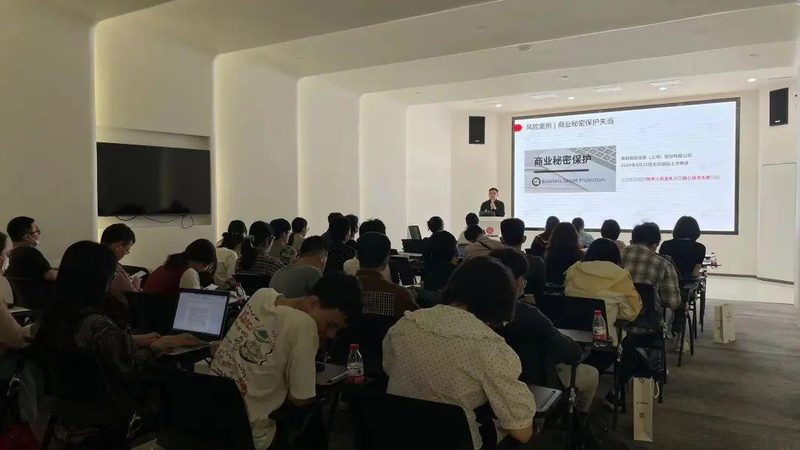个人申请专利需要准备以下材料：